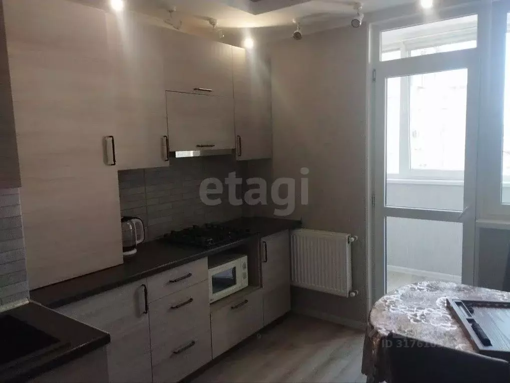 1-к кв. Крым, Симферополь ул. Севастопольская (42.0 м) - Фото 0