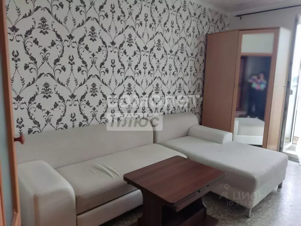 1-к кв. Челябинская область, Челябинск ул. Братьев Кашириных, 87а ... - Фото 2