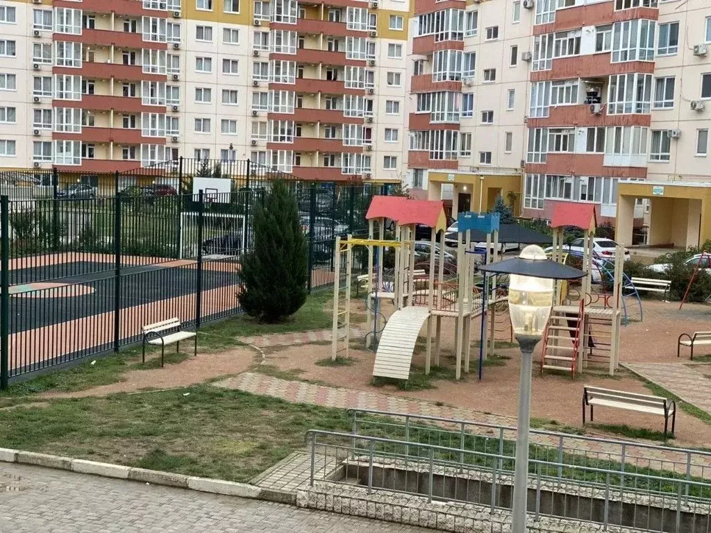 2-к кв. Крым, Симферополь ул. Киевская, 179 (70.0 м) - Фото 1