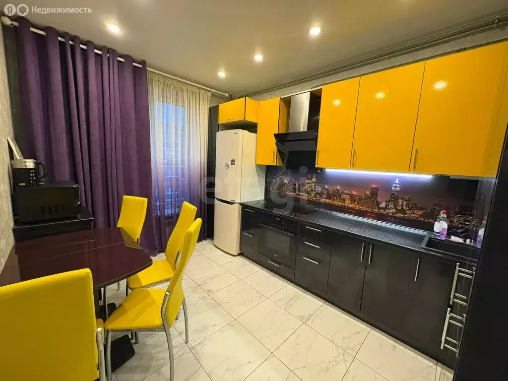 2-комнатная квартира: Молодёжный, улица Вадима Усова, 6 (51 м) - Фото 1