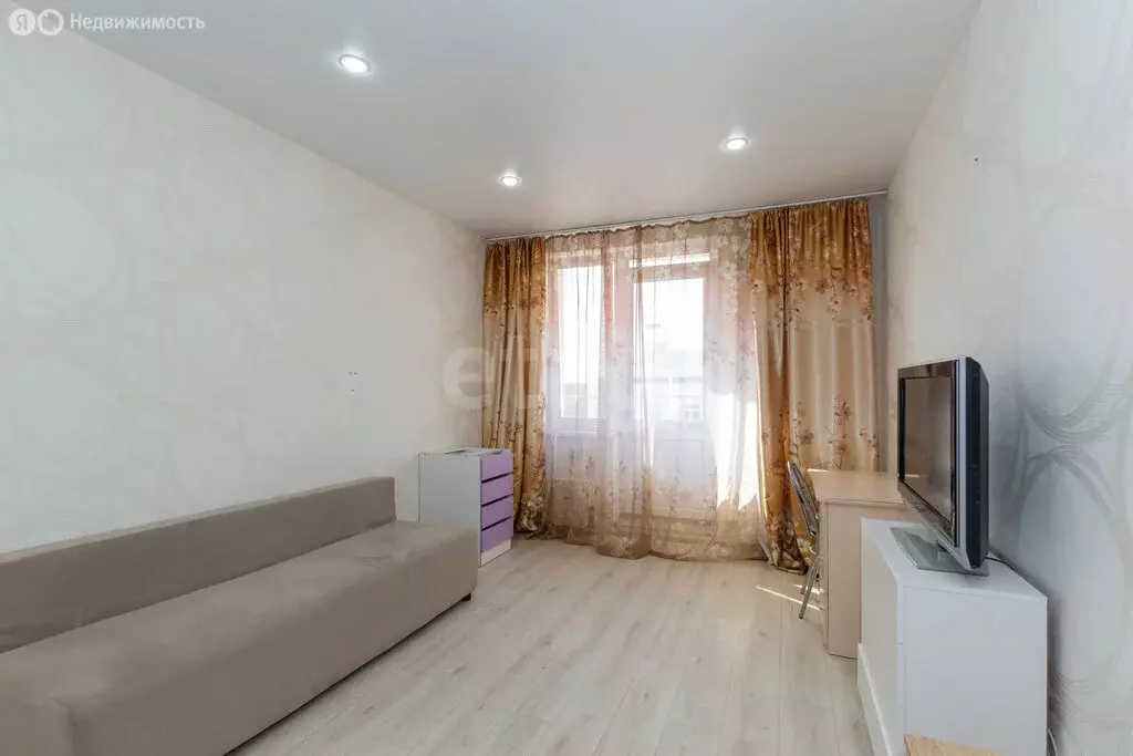 1-комнатная квартира: Тюмень, микрорайон Антипино, Беловежская улица, ... - Фото 2