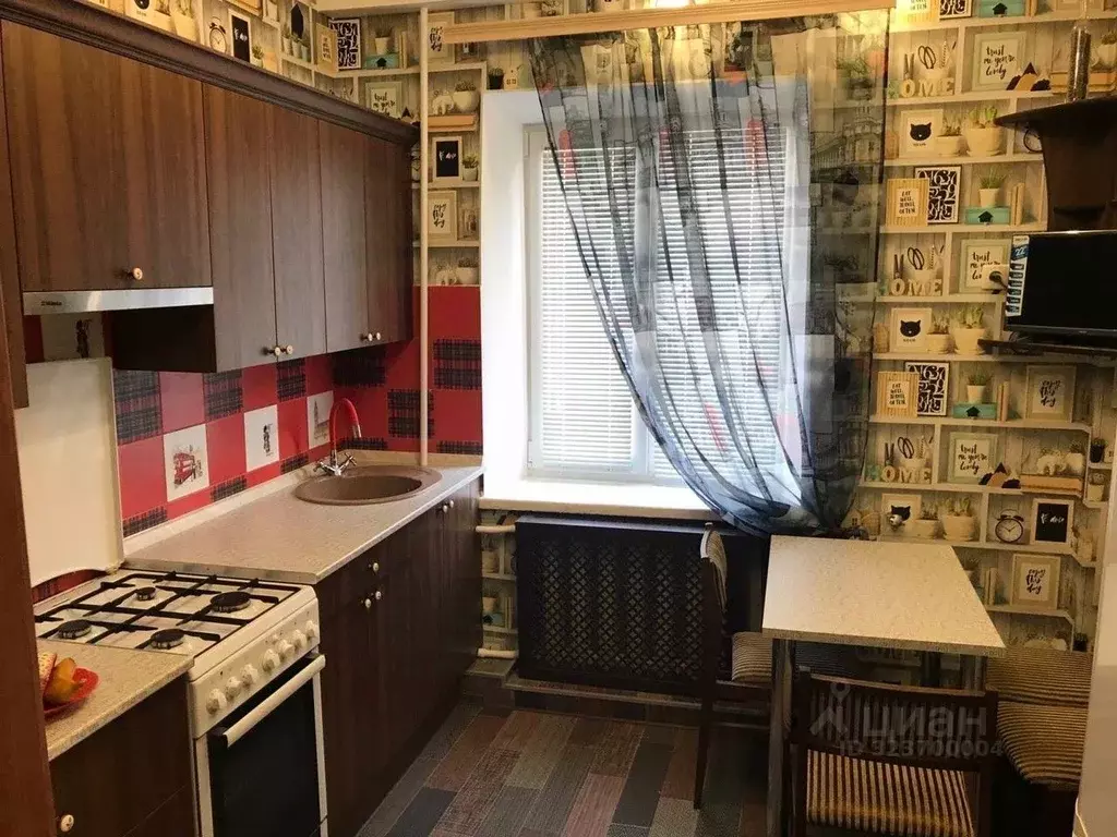 Дом в Крым, Симферополь городской округ, Аэрофлотский пгт ул. ... - Фото 1