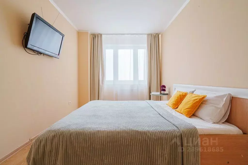 1-к кв. Свердловская область, Екатеринбург ул. Репина, 68 (40.0 м) - Фото 0