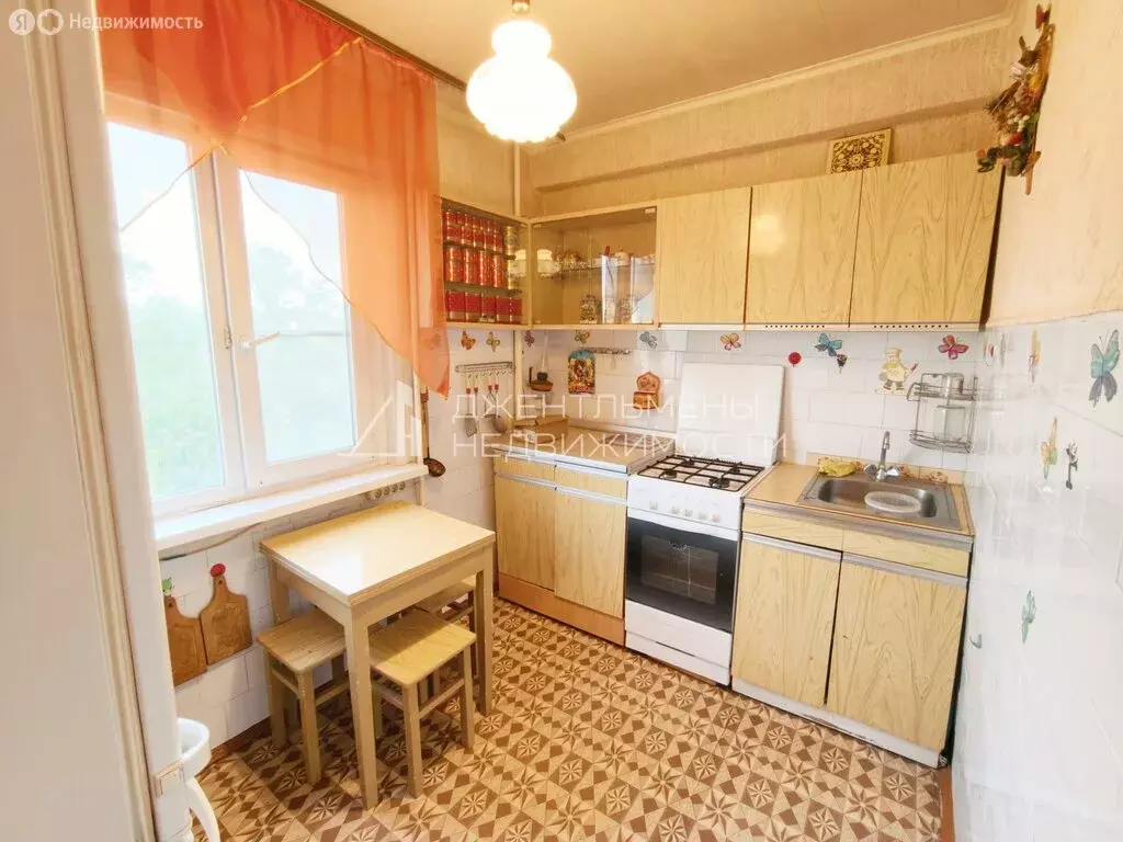 3-комнатная квартира: Пенза, улица Карпинского, 48 (54.2 м) - Фото 1