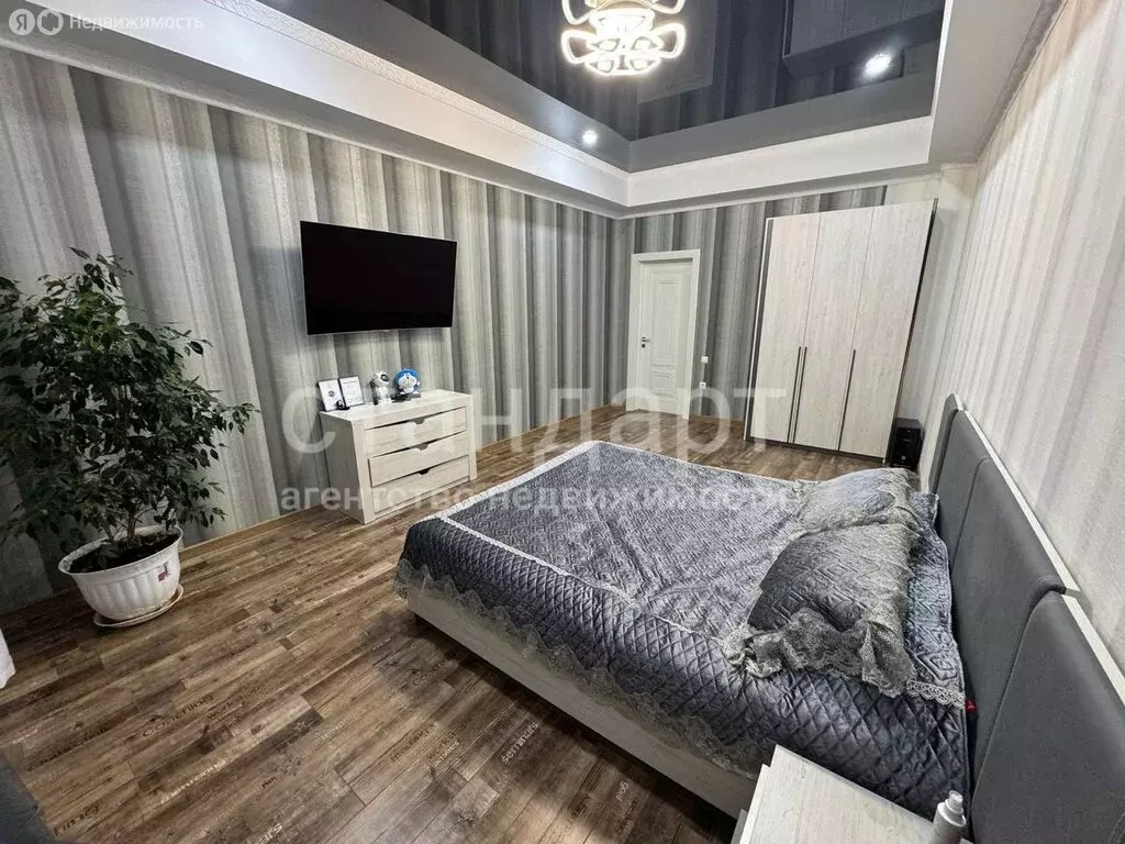3-комнатная квартира: Ессентуки, Октябрьская улица, 337 (120 м) - Фото 1
