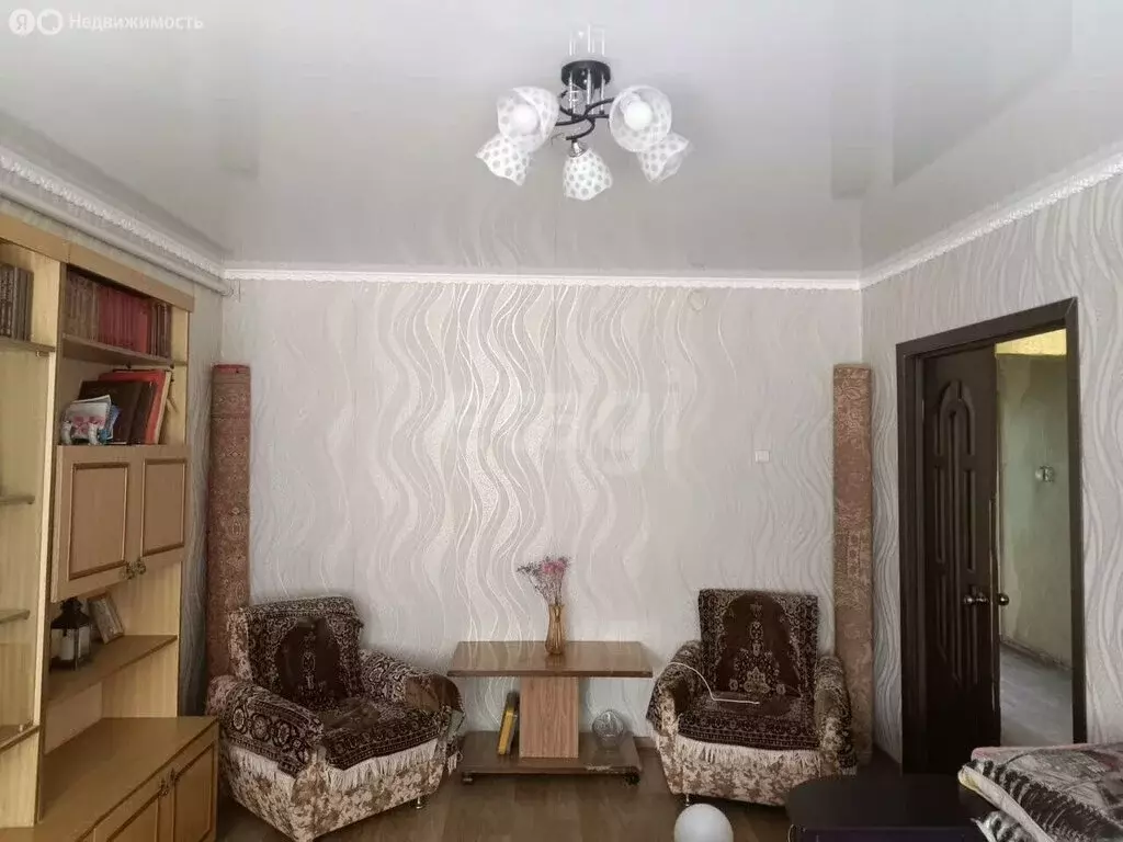 3-комнатная квартира: Новошахтинск, Трудовая улица, 6А (66 м) - Фото 1