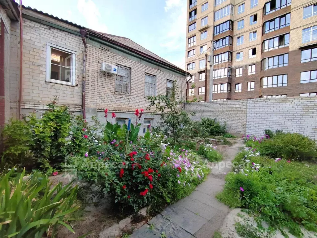 Дом в Волгоградская область, Волгоград Карская ул. (132 м) - Фото 1