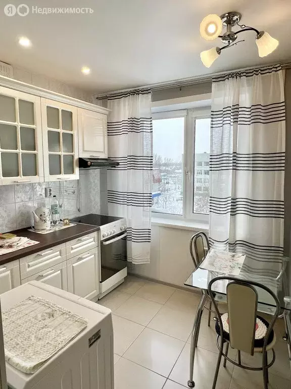 3-комнатная квартира: Архангельск, исторический район Соломбала, улица ... - Фото 2