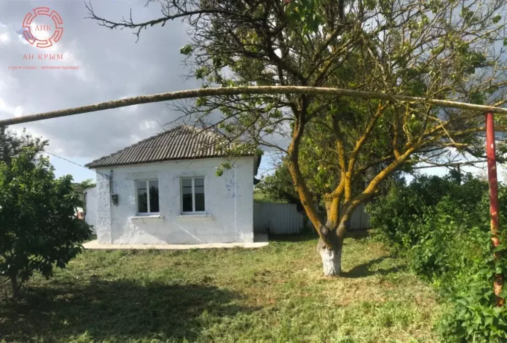 Дом в Крым, с. Ленинское ул. Школьная (56 м) - Фото 2