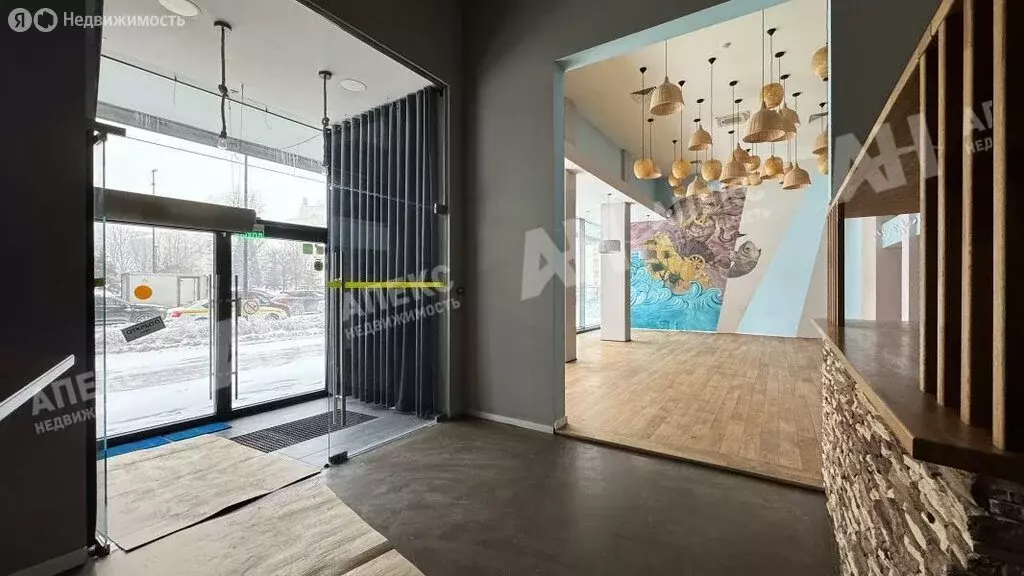 Торговая площадь (440 м) - Фото 0