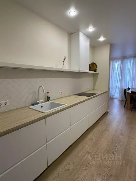 2-к кв. Тюменская область, Тюмень Профсоюзная ул., 63к1 (67.4 м) - Фото 0