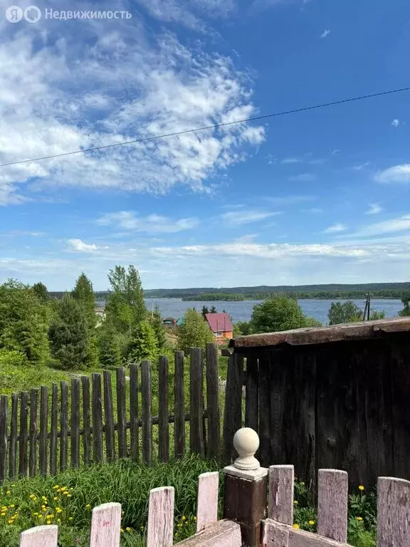 Дом в Нытва, квартал Усть-Нытва, улица Белинского, 54 (50 м) - Фото 1