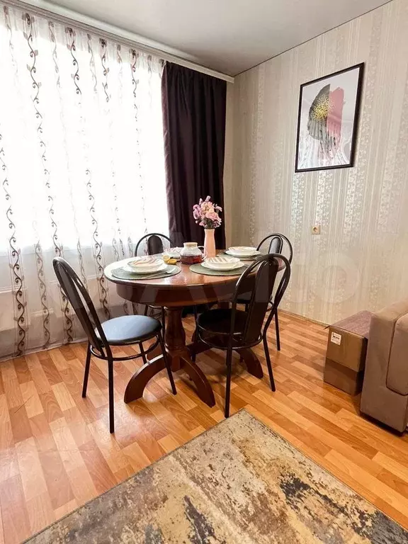 2-к. квартира, 70 м, 9/9 эт. - Фото 1