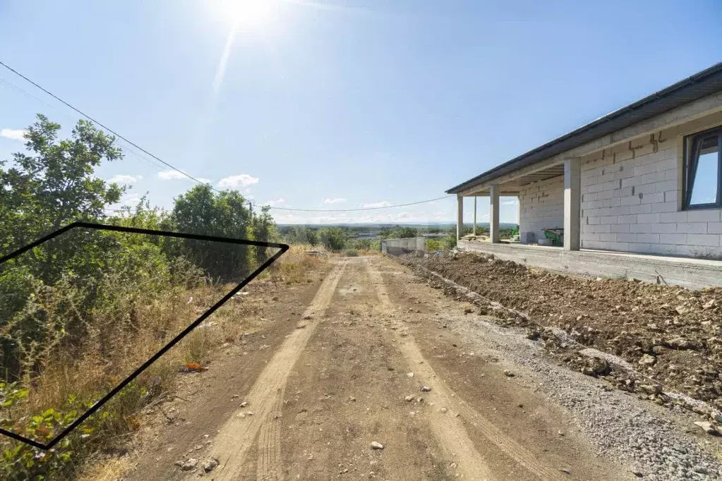 Участок в Севастополь ул. Ясеневая (6.0 сот.) - Фото 1