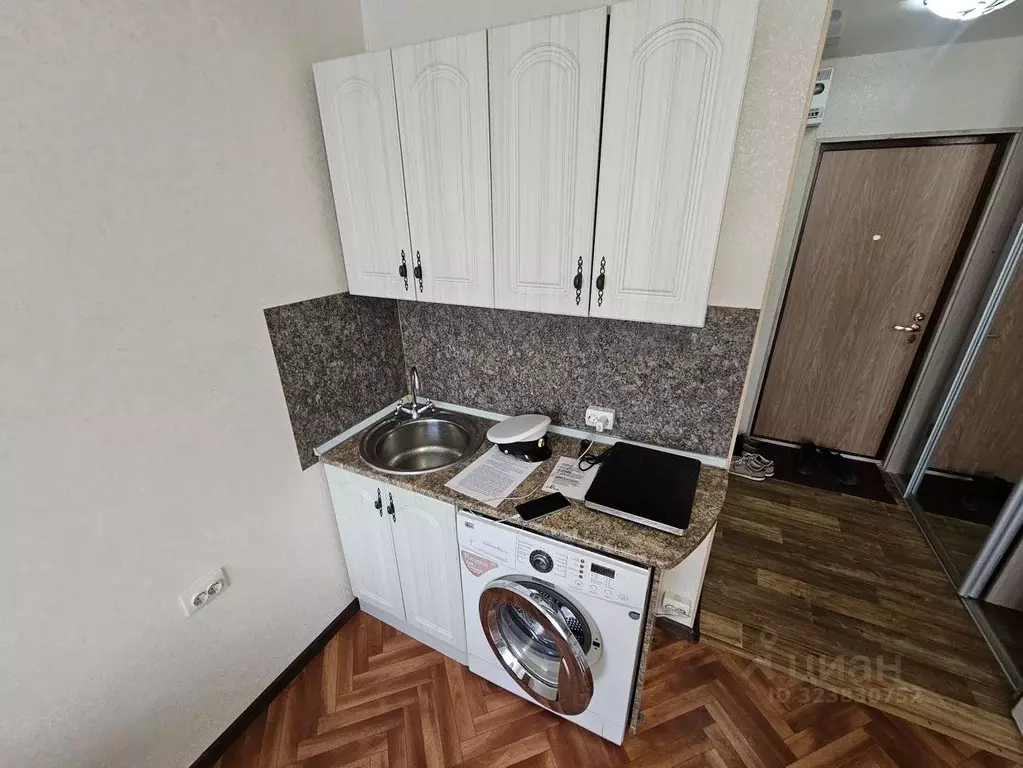 Студия Приморский край, Владивосток ул. Надибаидзе, 26 (24.0 м) - Фото 1