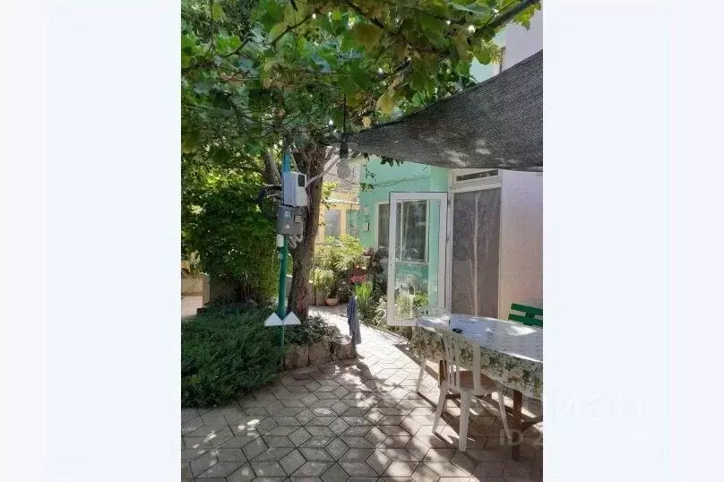 Дом в Крым, Феодосия ул. Советская, 43 (100 м) - Фото 1