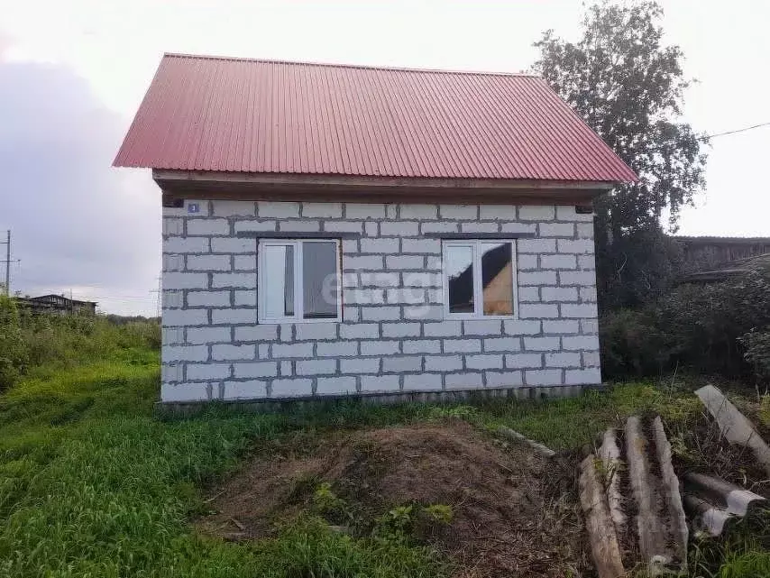 дом в тюменская область, ишимский район, д. мезенка центральная ул. . - Фото 1