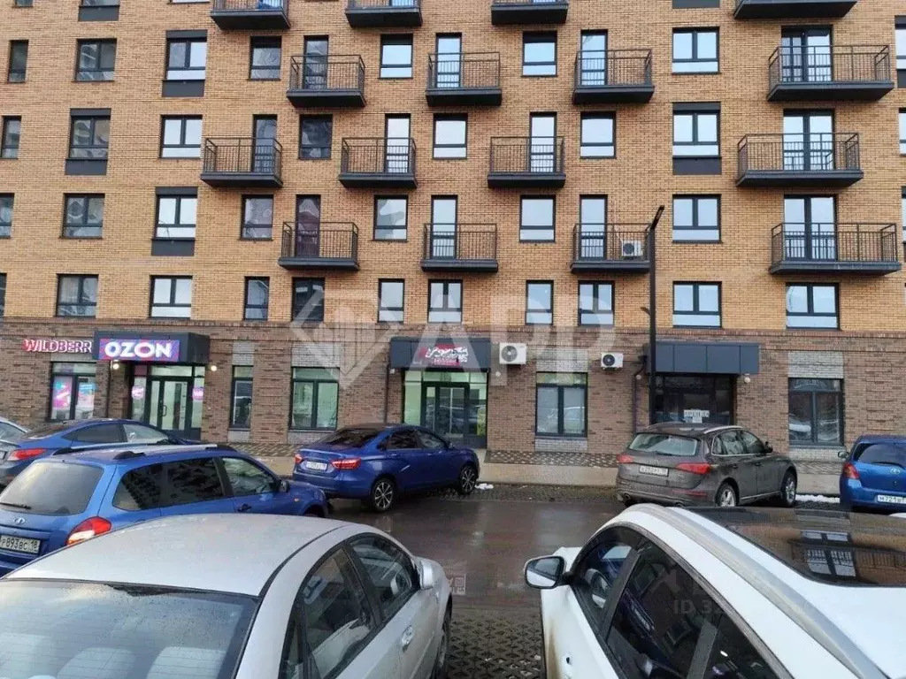 Торговая площадь в Удмуртия, Ижевск ул. 10 лет Октября, 75/1 (105 м) - Фото 2