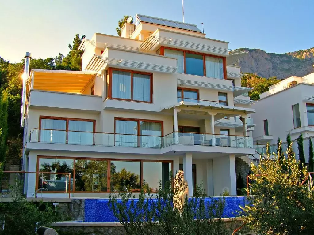 Дом в Крым, Ялта муниципальный округ, Береговое пгт ул. Кипарисная, ... - Фото 0