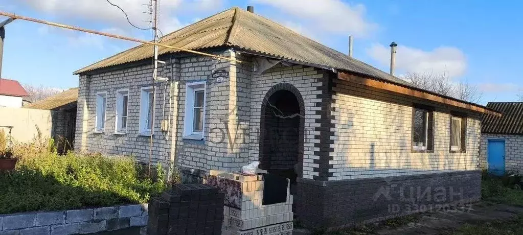 Дом в Белгородская область, Старооскольский городской округ, с. ... - Фото 1