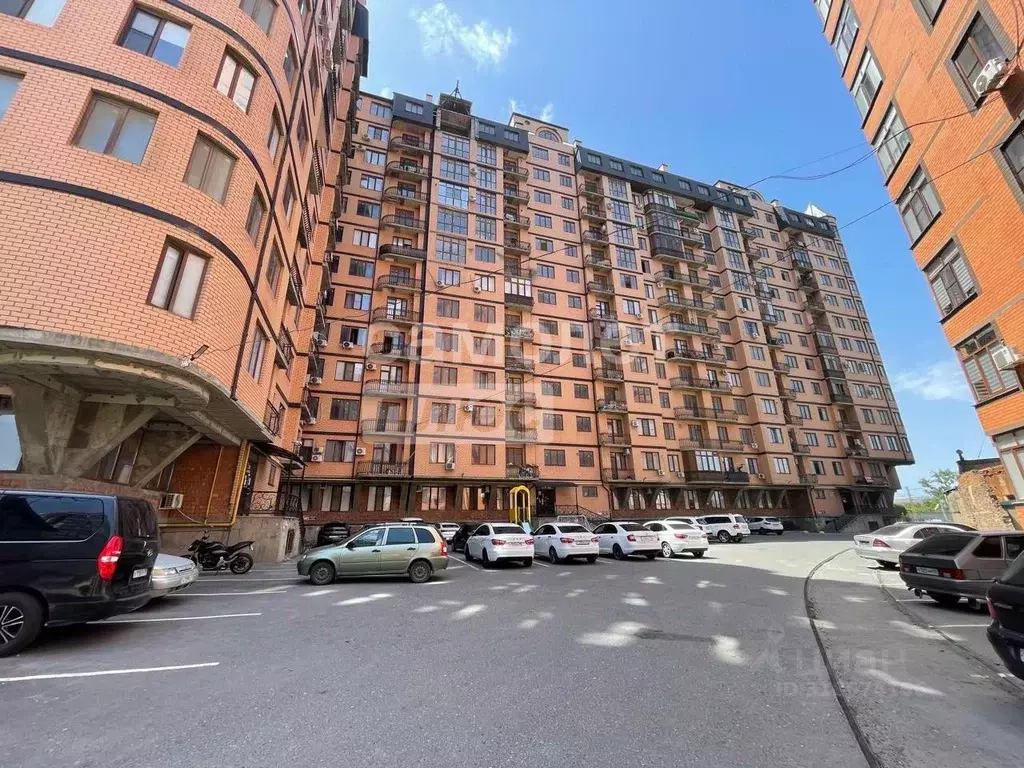 2-к кв. Дагестан, Махачкала ул. Даниялова, 120А (97.0 м) - Фото 0