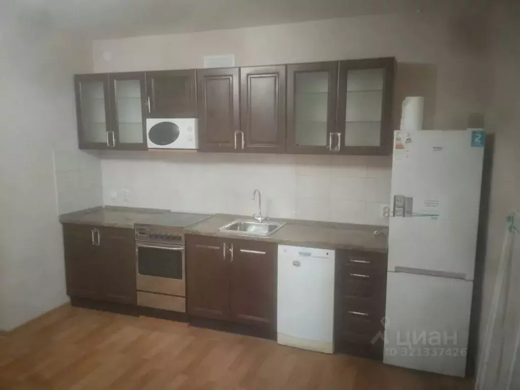 Студия Санкт-Петербург пос. Парголово, Заречная ул., 33 (30.0 м) - Фото 1