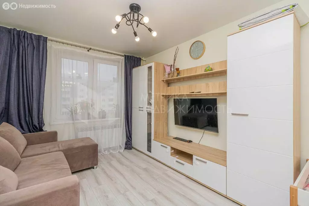 1-комнатная квартира: Тюмень, микрорайон Антипино, Беловежская улица, ... - Фото 2