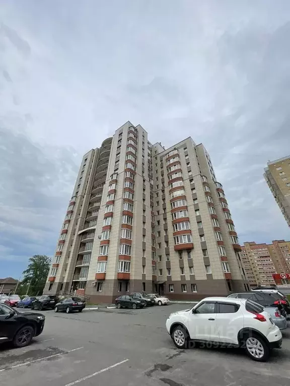 2-к кв. Вологодская область, Череповец ул. Раахе, 52 (60.0 м) - Фото 0