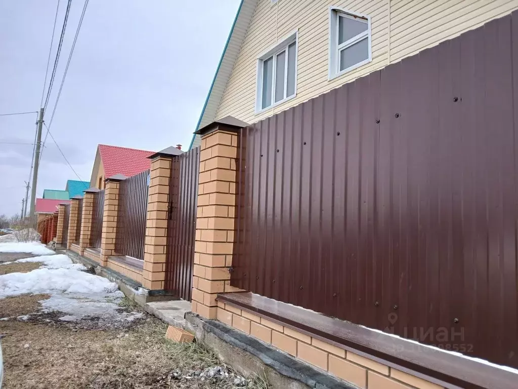 Дом в Башкортостан, Уфимский район, Дмитриевский сельсовет, д. ... - Фото 0