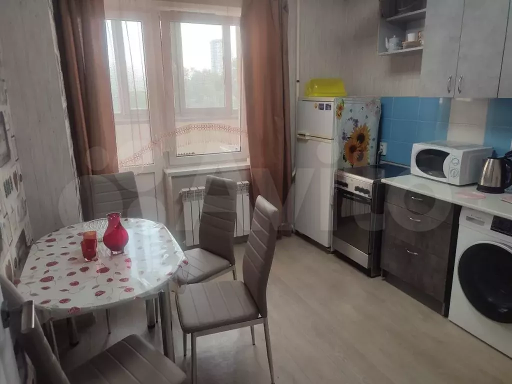 1-к. квартира, 40 м, 6/15 эт. - Фото 0