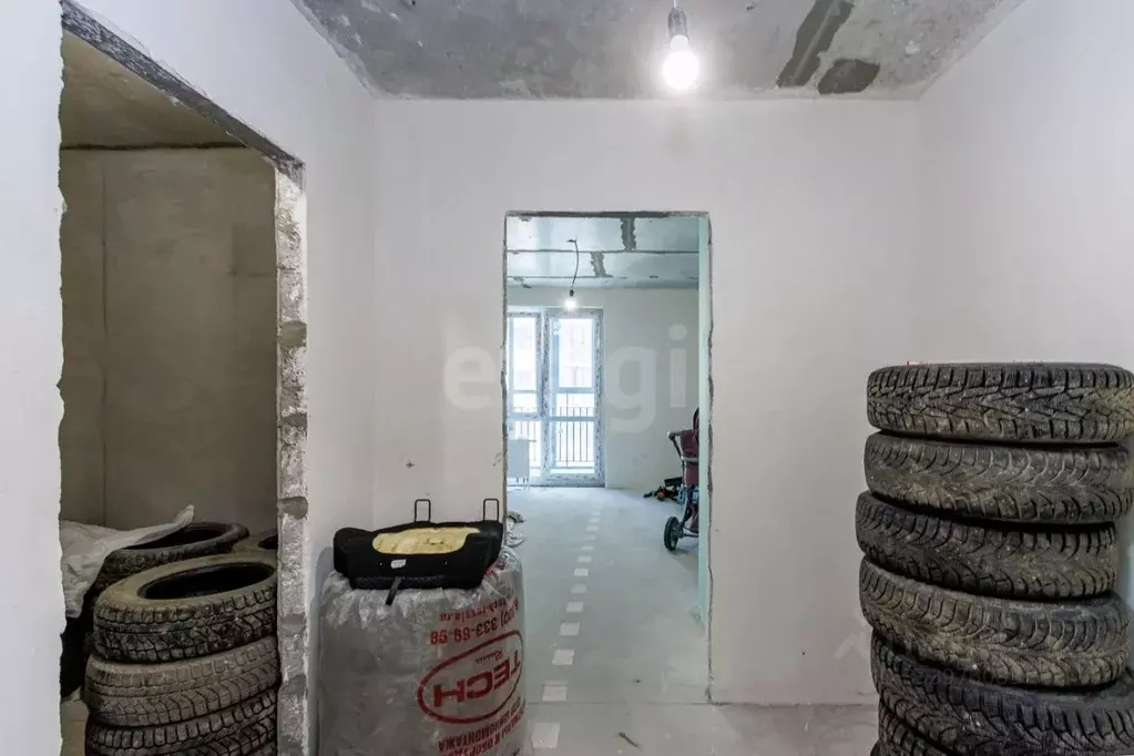 Студия Тюменская область, Тюмень Интернациональная ул., 197В (23.6 м) - Фото 1