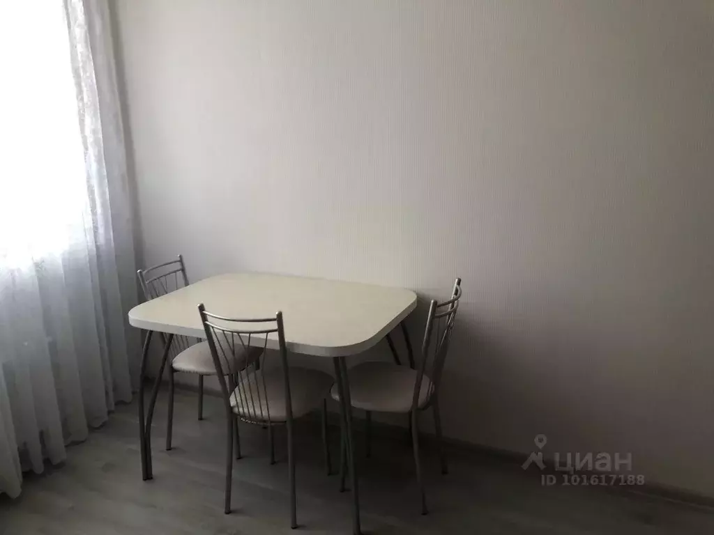 2-к кв. Белгородская область, Белгород Белгородский просп., 100 (65.0 ... - Фото 1