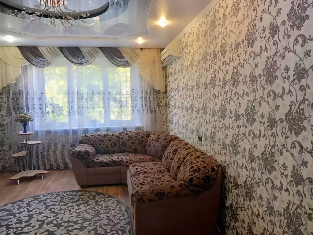 3-к кв. Белгородская область, Старый Оскол Восточный мкр, 3А (64.0 м) - Фото 1