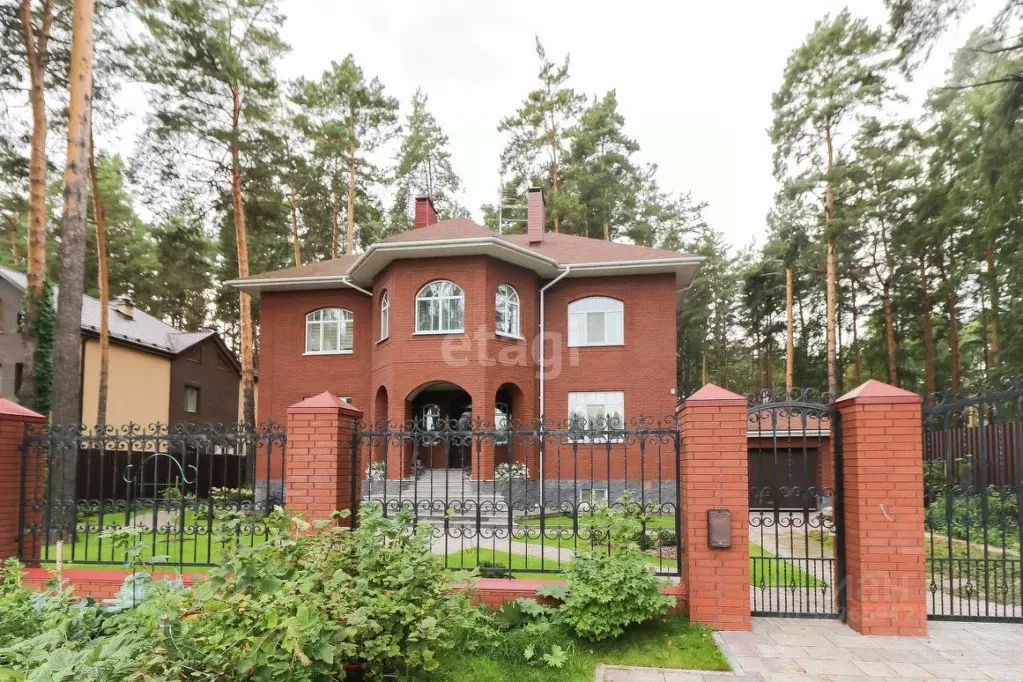 Дом в Тюменская область, Тюменский муниципальный округ, с. Перевалово ... - Фото 1