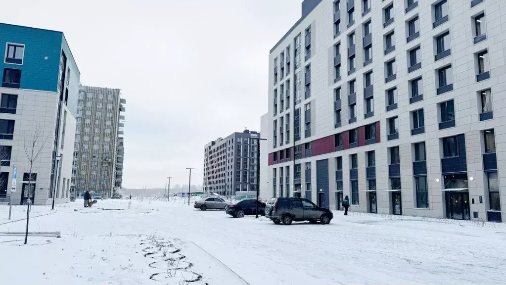 3-к кв. Омская область, Омск ул. Александра Захарченко, 7 (73.3 м) - Фото 1