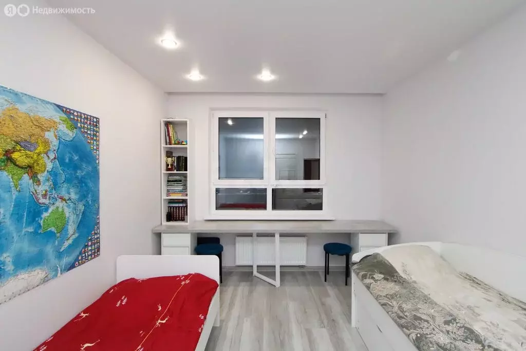 3-комнатная квартира: микрорайон Рощино, улица Александра Федоровича, ... - Фото 1