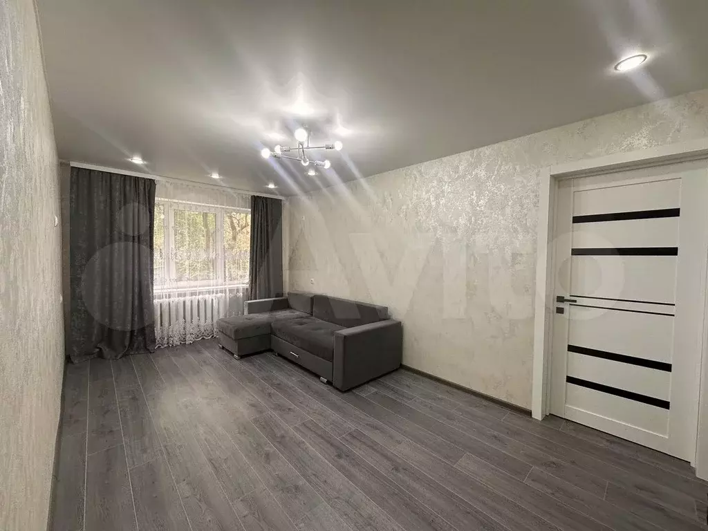 2-к. квартира, 45 м, 1/5 эт. - Фото 0