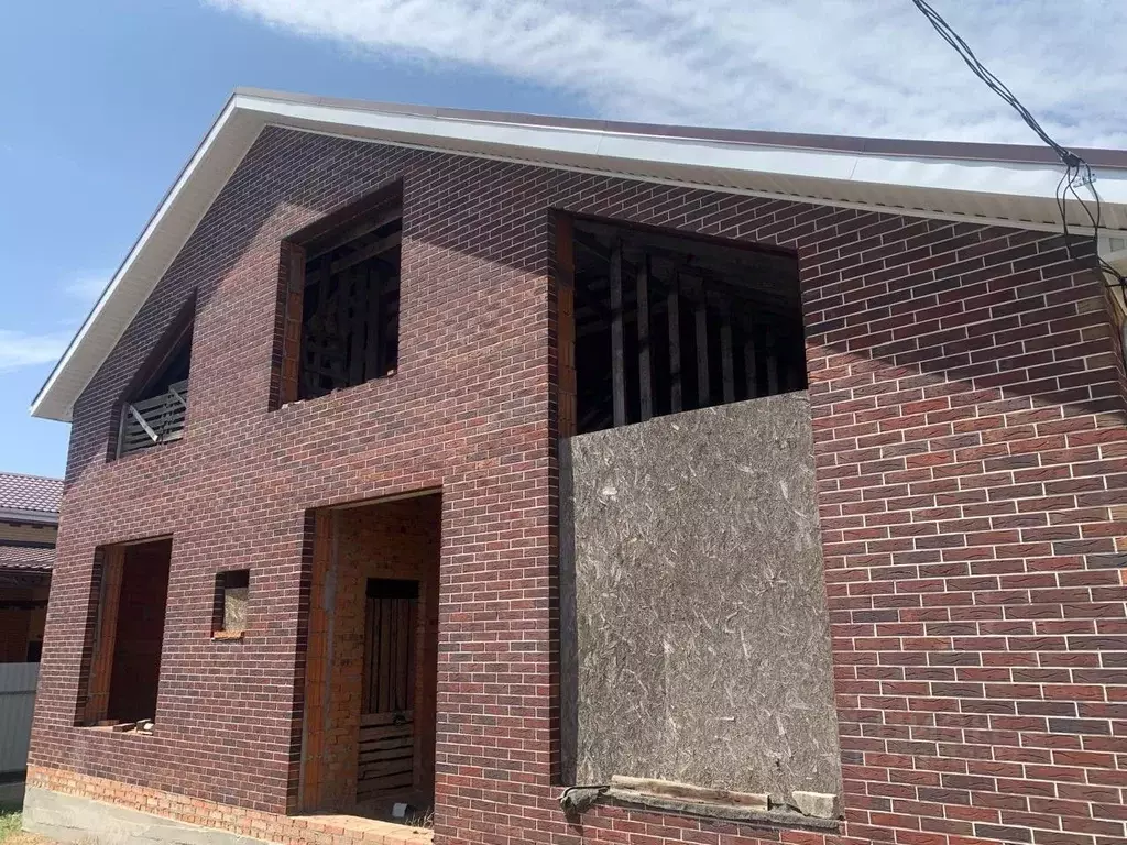 Дом в Ростовская область, Красный Сулин Вишневая ул., 9 (200 м) - Фото 2