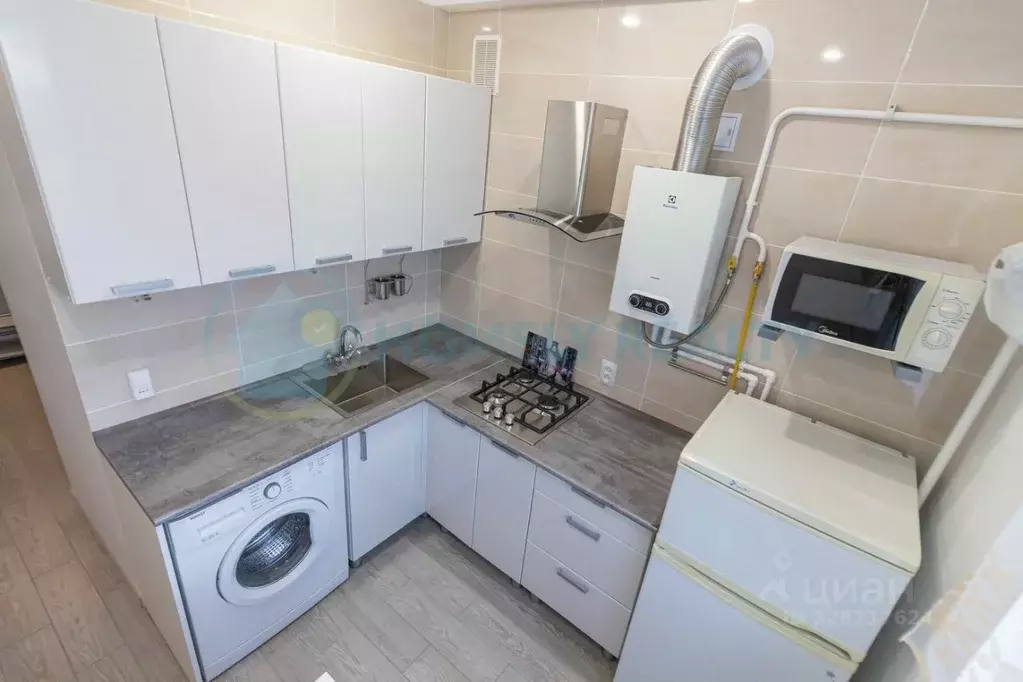 2-к кв. Севастополь ул. Генерала Петрова, 12 (45.0 м) - Фото 1