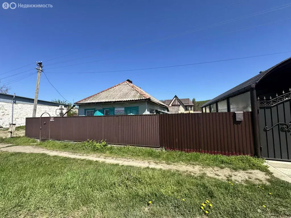 Дом в Апшеронск, улица Ленина (50 м) - Фото 1