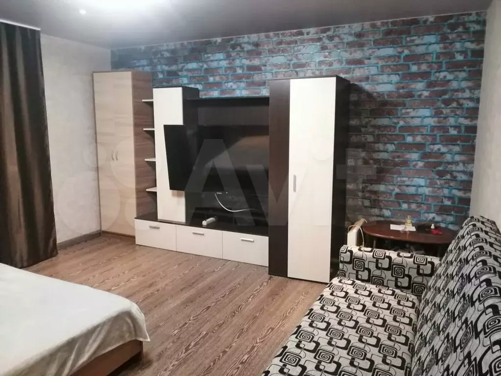 1-к. квартира, 40 м, 3/3 эт. - Фото 0