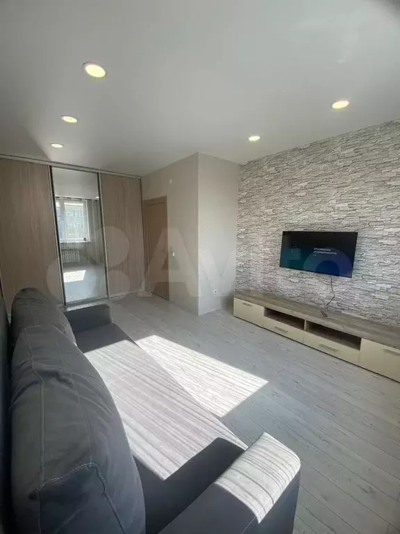 1-к. квартира, 40 м, 3/9 эт. - Фото 1