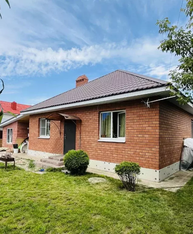 Дом в Самарская область, Ставропольский район, с. Ягодное ул. ... - Фото 1