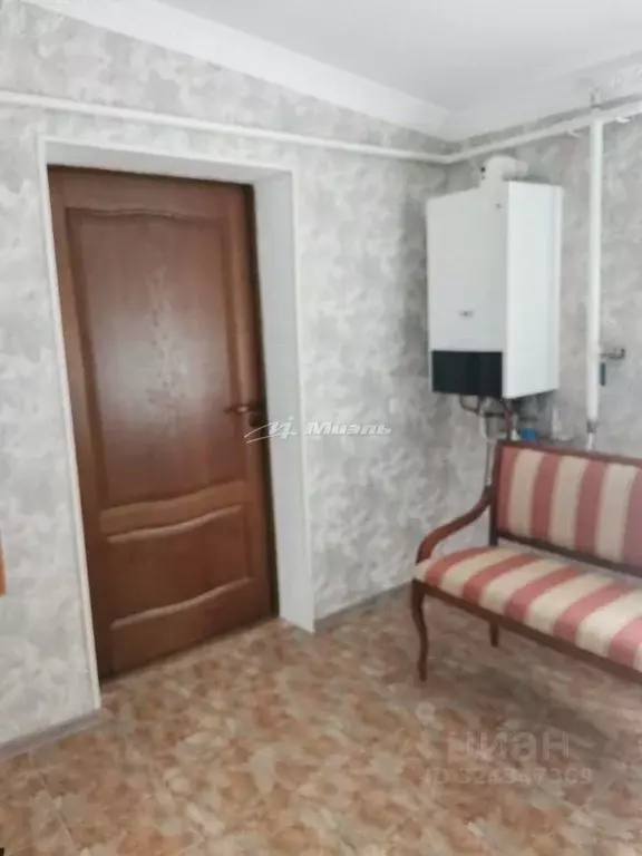 Дом в Крым, Симферопольский район, с. Урожайное ул. Цветочная, 3 (140 ... - Фото 2