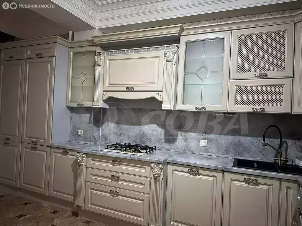2-комнатная квартира: Махачкала, улица Эльзы Ибрагимовой, 31Бк5 (68 м) - Фото 1