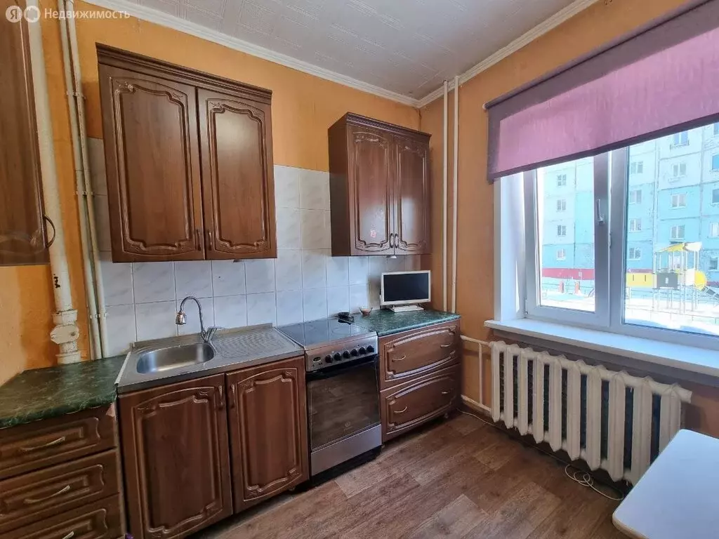 2-комнатная квартира: посёлок городского типа Серебряный Бор, 208 (52 ... - Фото 0