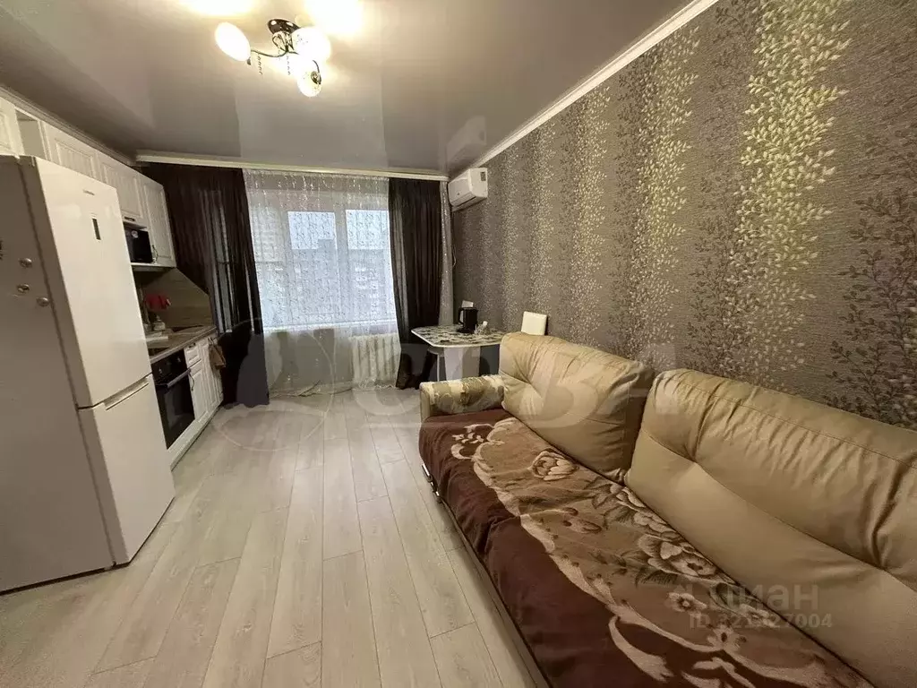 3-к кв. Тюменская область, Тобольск 7А мкр, 14А (55.0 м) - Фото 1