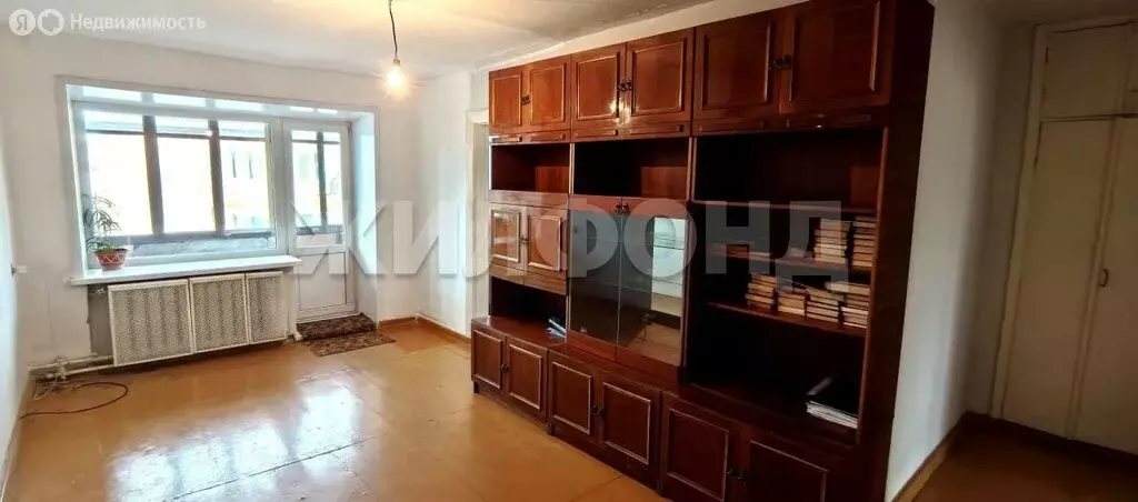 3-комнатная квартира: Барнаул, улица Эмилии Алексеевой, 52 (57.8 м) - Фото 2