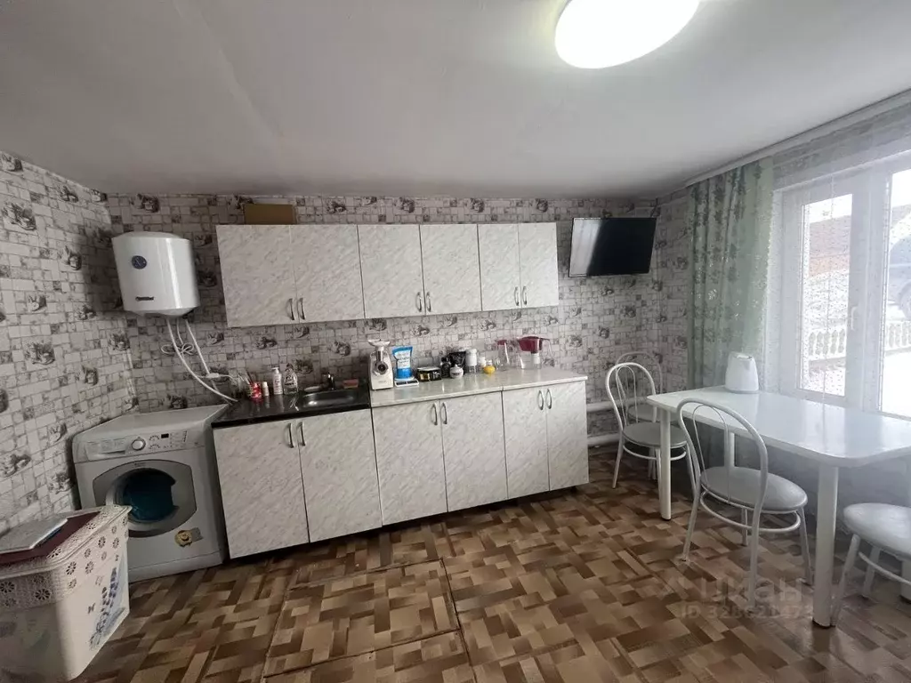 Дом в Омская область, Большеречье рп ул. Пролетарская, 37 (51 м) - Фото 2