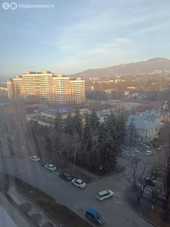 3-комнатная квартира: Кисловодск, улица Куйбышева, 77 (71 м) - Фото 1